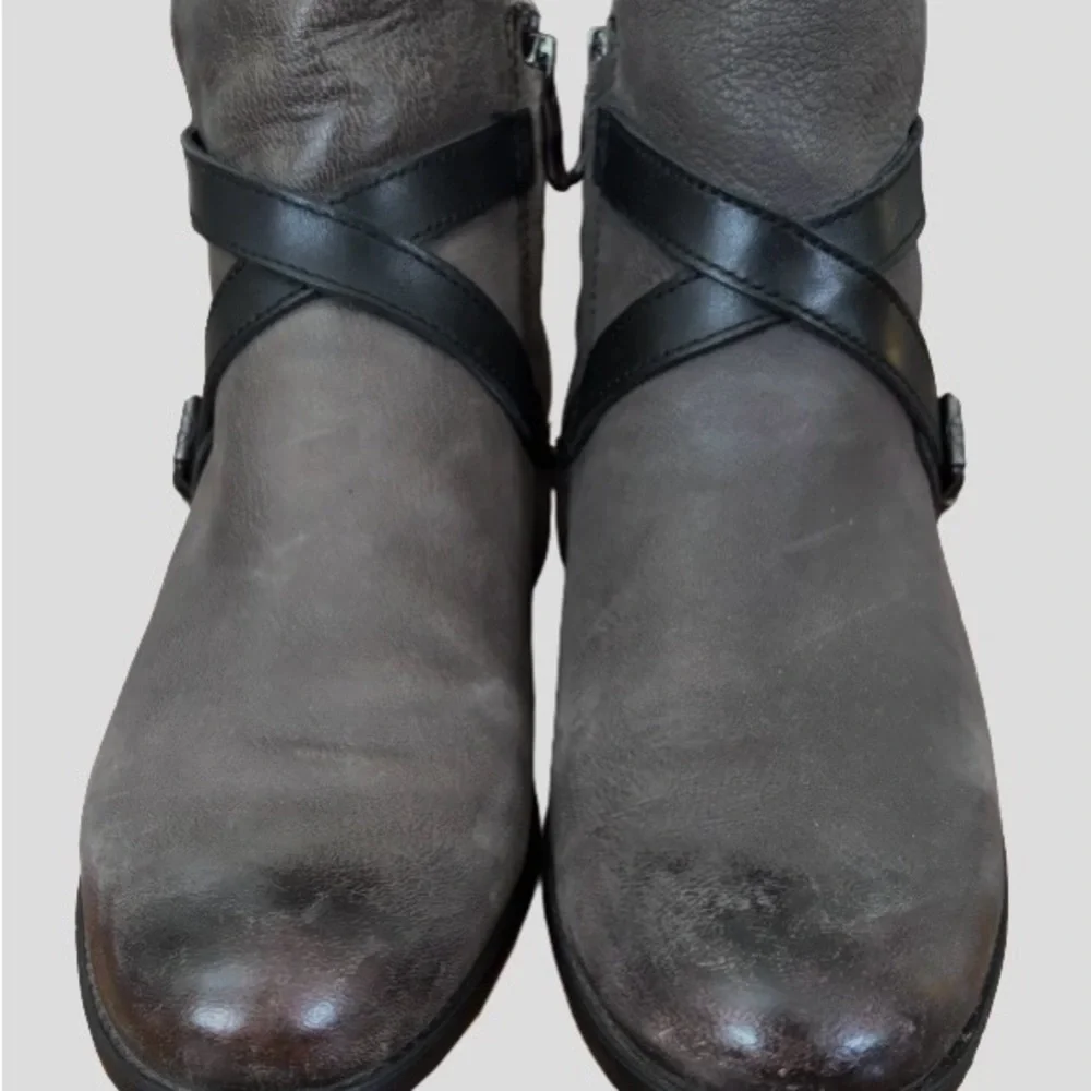 Bussola Antwerpen Alessia gray ankl boots WM US 7.5 EU 38 moto coastal